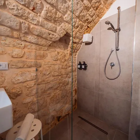 La Pupa Coi Baffi - Edificio Storico In Centro Apartmán Conversano