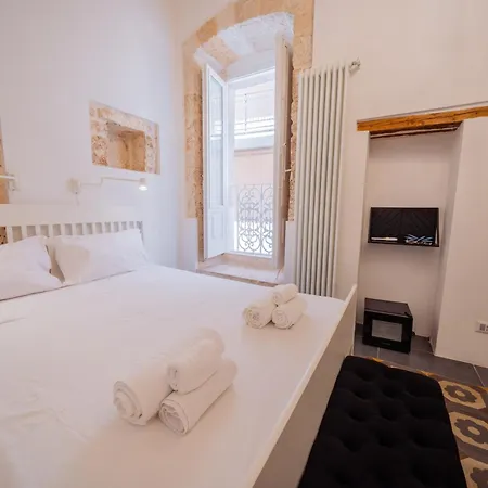 La Pupa Coi Baffi - Edificio Storico In Centro Apartmán Conversano