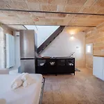 La Pupa Coi Baffi - Edificio Storico In Centro Conversano