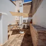 La Pupa Coi Baffi - Edificio Storico In Centro *
