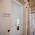 La Pupa Coi Baffi - Edificio Storico In Centro Conversano