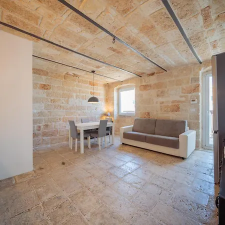 La Pupa Coi Baffi - Edificio Storico In Centro