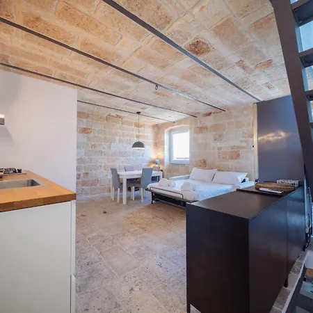 La Pupa Coi Baffi - Edificio Storico In Centro Appartamento *