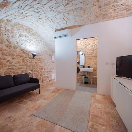 La Pupa Coi Baffi - Edificio Storico In Centro *