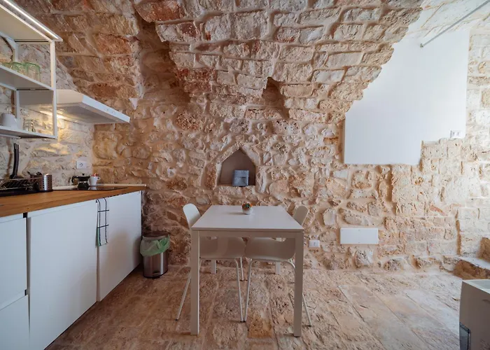 La Pupa Coi Baffi - Edificio Storico In Centro * 콘베르사노