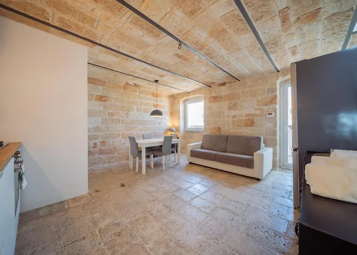 La Pupa Coi Baffi - Edificio Storico In Centro