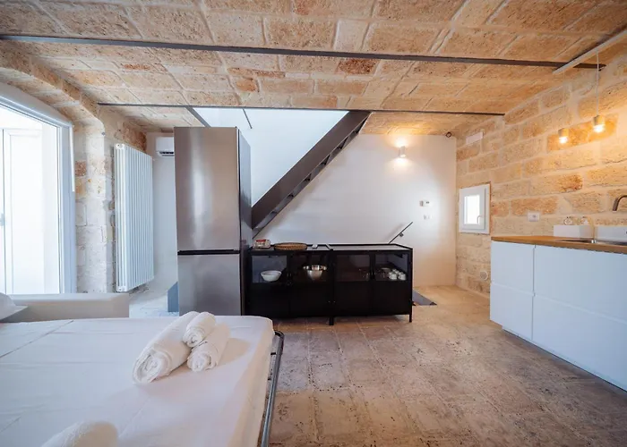 La Pupa Coi Baffi - Edificio Storico In Centro Conversano