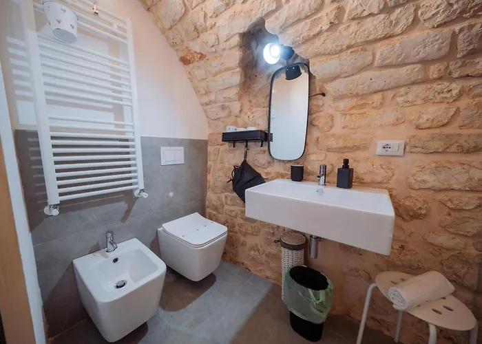 La Pupa Coi Baffi - Edificio Storico In Centro