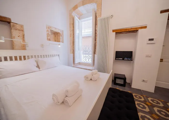 La Pupa Coi Baffi - Edificio Storico In Centro Apartamento Conversano