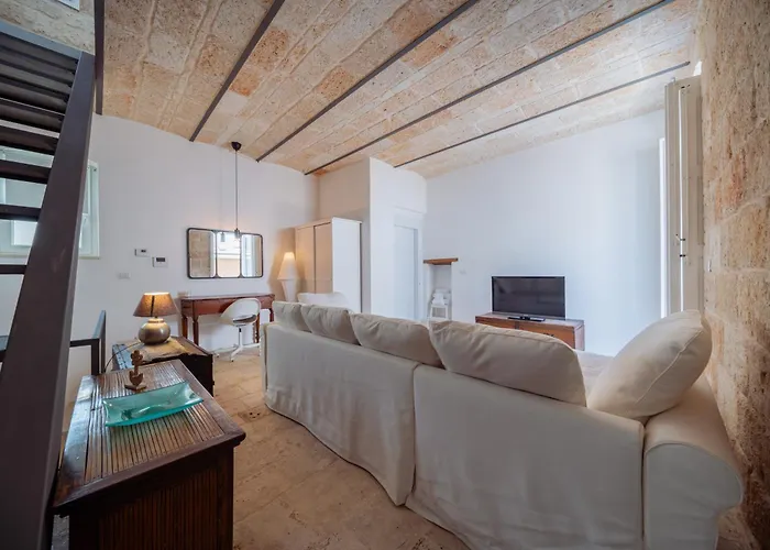 La Pupa Coi Baffi - Edificio Storico In Centro *