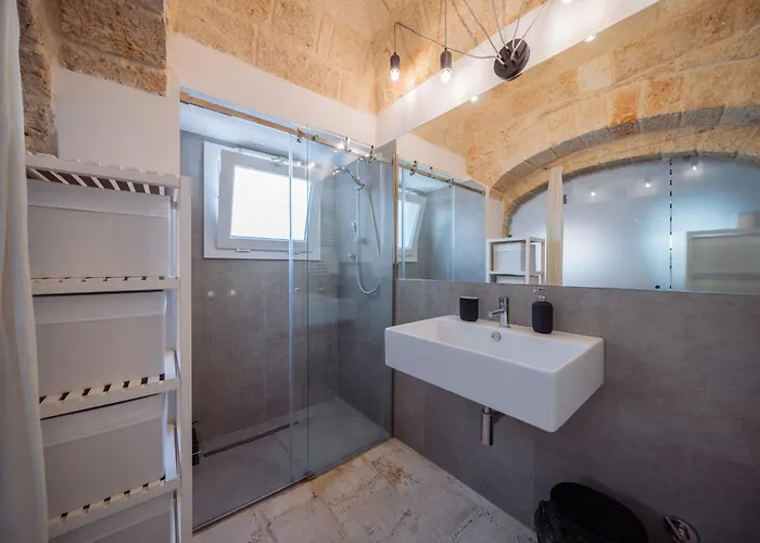 La Pupa Coi Baffi - Edificio Storico In Centro