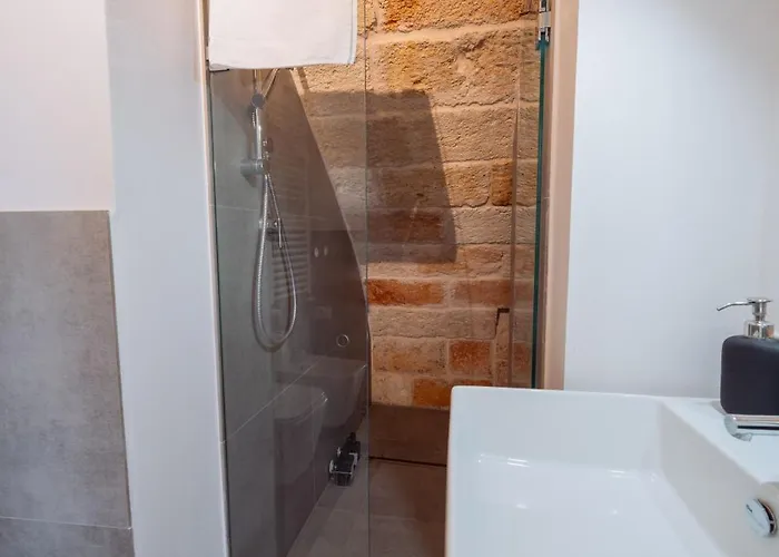 La Pupa Coi Baffi - Edificio Storico In Centro Apartamento