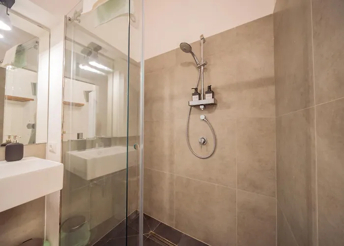 La Pupa Coi Baffi - Edificio Storico In Centro *