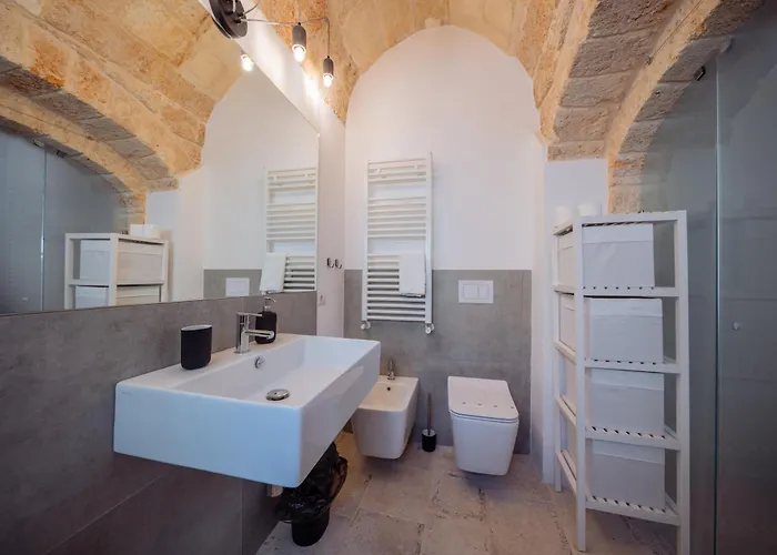 La Pupa Coi Baffi - Edificio Storico In Centro