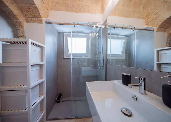 La Pupa Coi Baffi - Edificio Storico In Centro 아파트 *