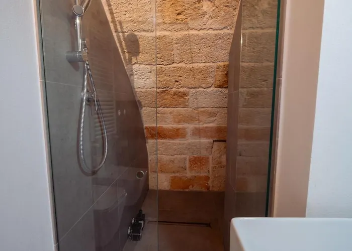 La Pupa Coi Baffi - Edificio Storico In Centro 아파트