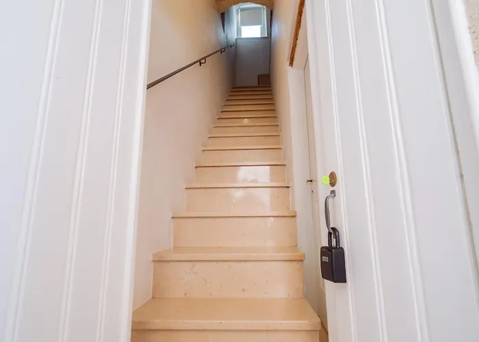 La Pupa Coi Baffi - Edificio Storico In Centro *